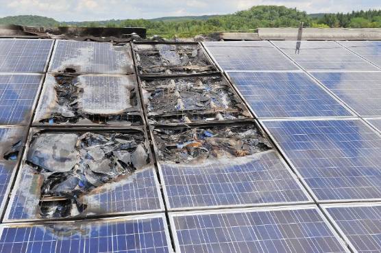 Dégradation des panneaux solaires commerciaux : Ce que vous devez savoir - NRJSOLAIRE