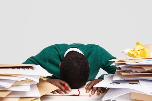 Faut-il sacrifier sa vie vie pour son travail ? - NRJSOLAIRE