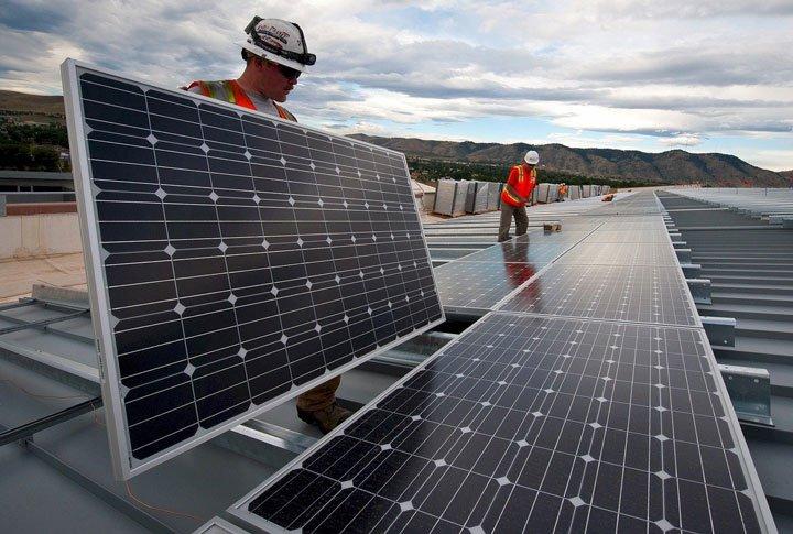Le coût des panneaux solaires à un niveau historiquement bas - Il est temps d'adopter l'énergie solaire - NRJSOLAIRE