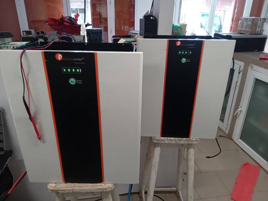 Pourquoi opter pour une batterie lithium pour le solaire - NRJSOLAIRE
